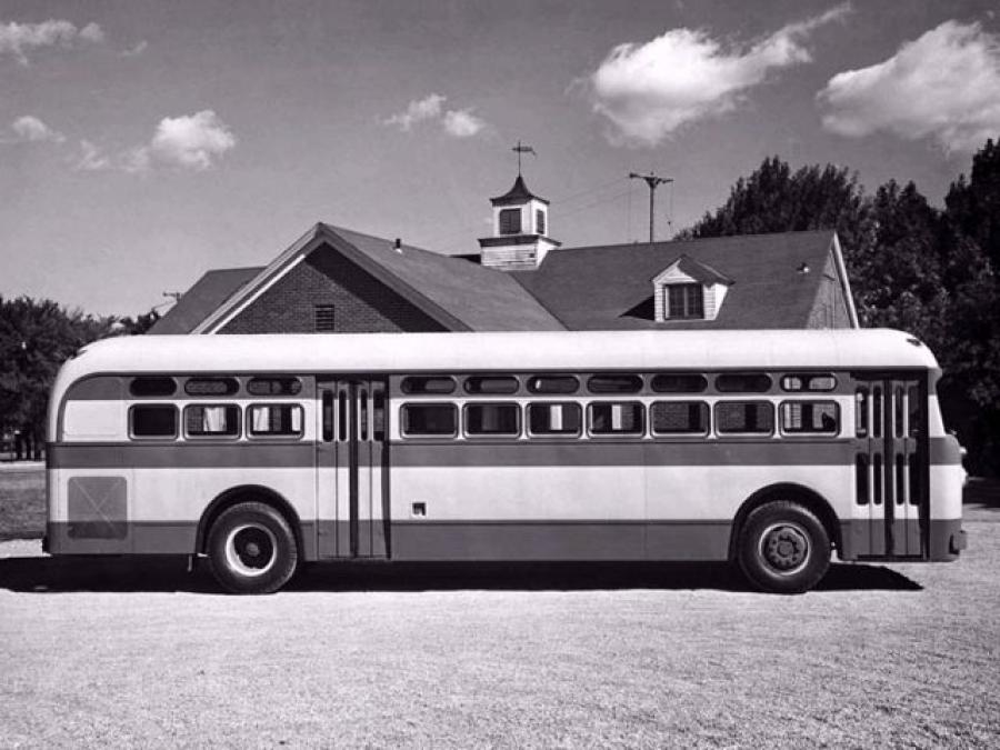  Checker 340 Transit Bus 1953 года  (фото 2 из 3)